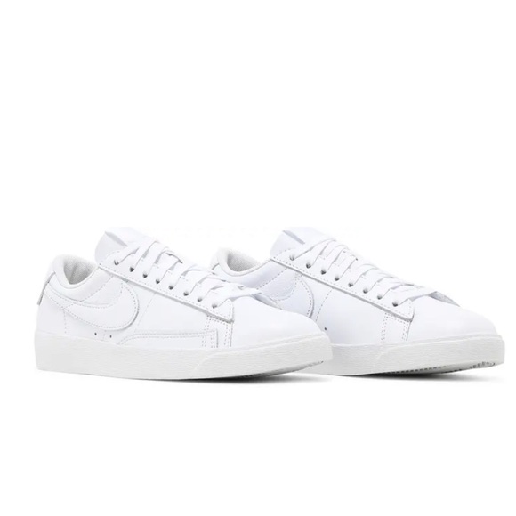 Nike Blazer Low White - Picture 1 of 6